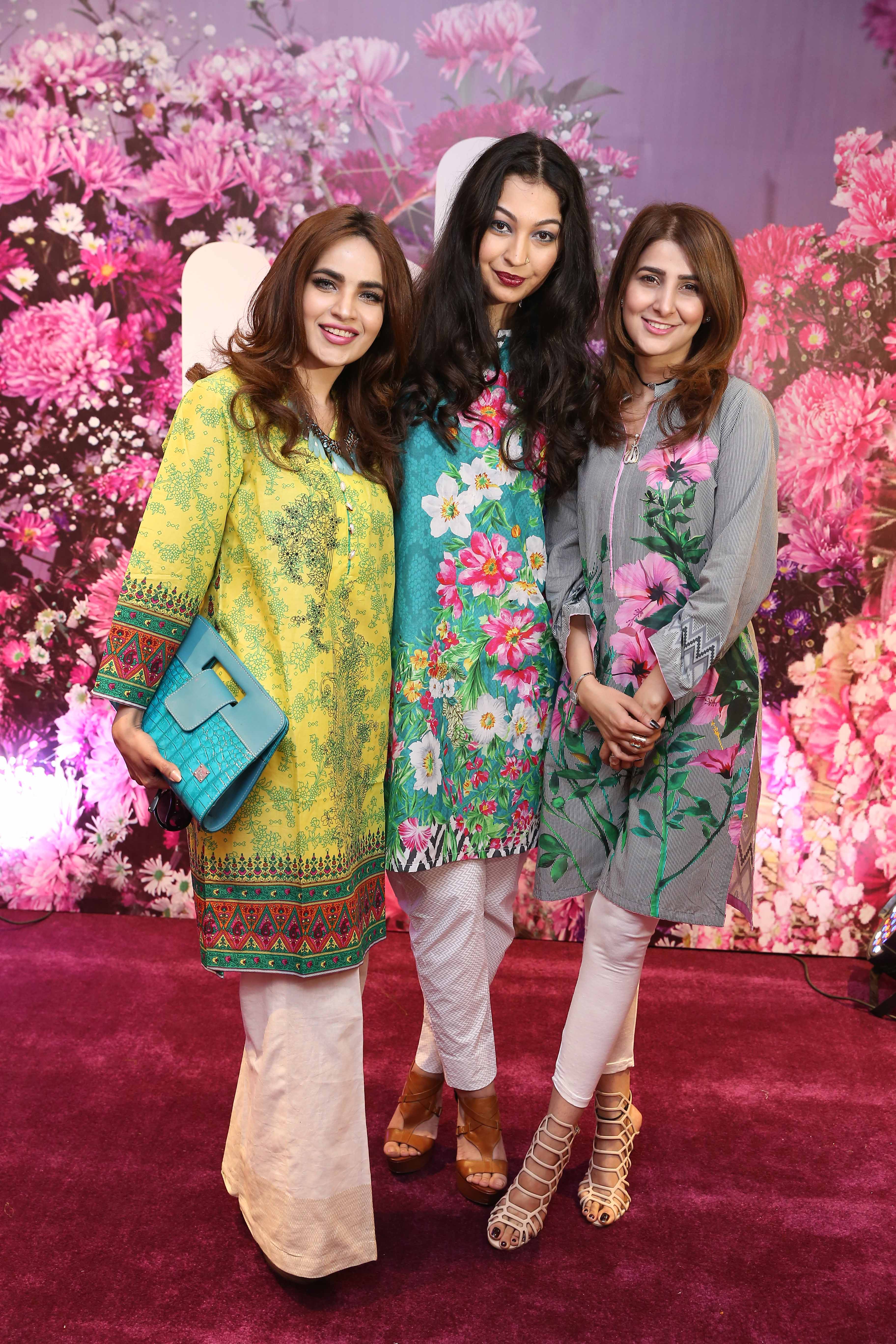 Nishat Linen unveils their Summer Collection '16 in Karachi - Behtareen