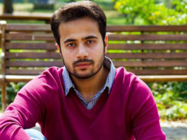 This young musician teaches us how to balance hobbies with professional life